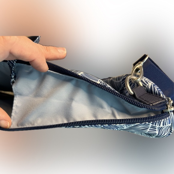 Baggallini Metro Convertible Backpack with RFID Wristlet - Picture 7 of 12